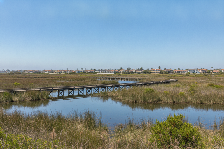 contingency strategy Huntington Beach move-up guide for Huntington Beach homeowners by Gantry Wilson Group, Real Brokerage